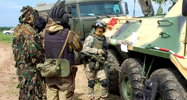 Сотрудники силовых структур. Фото http://nac.gov.ru/