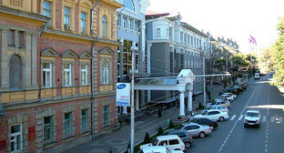 Здание гордумы Ставрополя. Фото http://www.stavregion.ru/region/municipal/cities/stavropol/ Здание гордумы Ставрополя. Фото http://www.stavregion.ru/region/municipal/cities/stavropol/