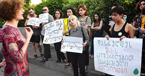 Акция в защиту женщин. Тбилиси, июль 2016 г. Фото: Sputnik/Alexander Imedashvili