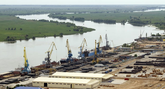 Порт Оля, Астрахань. Фото: http://www.morvesti.ru/detail.php?ID=32888