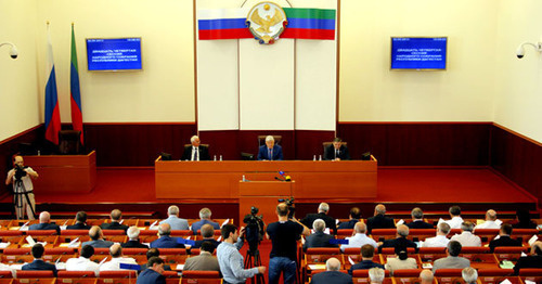 Заседание Народного собрания Дагестана. Фото http://www.riadagestan.ru/