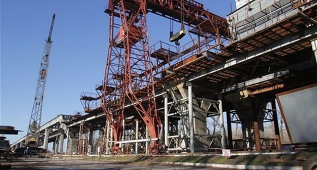 Мост через Ахтубу в Ленинском районе Волгоградской области/ Фото: http://bloknot-volgograd.ru/news/100-stroiteley-mosta-cherez-akhtubu-ne-poluchali-z-766799