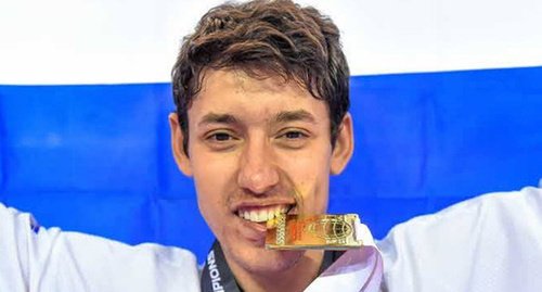 Денисенко Алексей Алексеевич http://rostov-news.net/sport/2014/09/04/20274.html