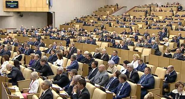 Заседание Госдумы. Фото: http://nesluhi.info/news/vesnoj-deputaty-gosdumy-zajmutsya-bankrotstvom/