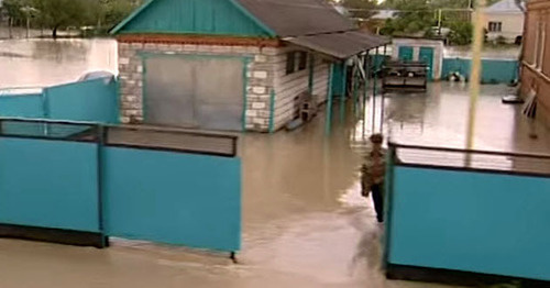 Наводнение в Адыгее. Кадр из видео пользователя NewRakurs Krasnodar https://www.youtube.com/watch?v=S4MOpsULXhg