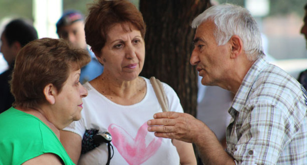 Акция протеста бывших сотрудников «Наирита» Ереване у здания правительства республики. Ереван, 25 августа 2016 г. Фото Тиграна Петросяна для "Кавказского узла"