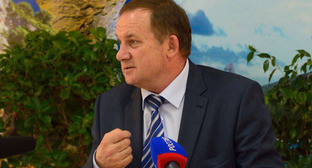 Владимир Прасолов. Фото http://doninformburo.ru/sobyitiya/mer-taganroga-pripomnil-staryie-dolgi.html