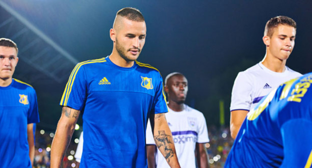 Игроки футбольного клуба "Ростов". Фото http://www.fc-rostov.ru/press/news/10480