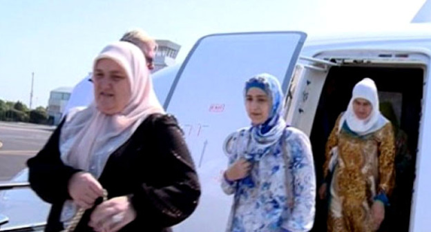 Возвращение чеченских паломников из хаджа. Фото: grozny.tv