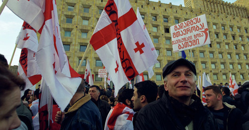 Сторонники "Единого национального движения". Фото: Alex Imedashvili, Newsgeorgia