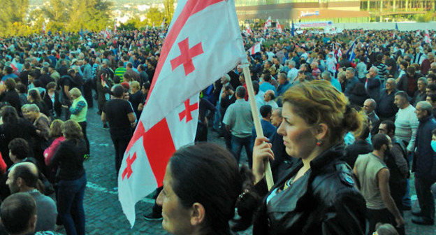 Акция сторонников "Единого национального движения". Тбилиси, 5 октября 2016 г. Фото Беслана Кмузова для "Кавказского узла"