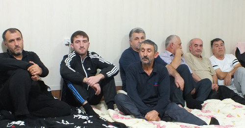 Участники голодовки. Махачкала, 11 октября 2016 г. Фото Патимат Махмудовой для "Кавказского узла"