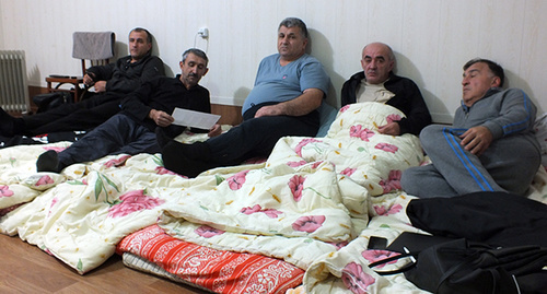Учавстники голодовки в Буйнакске. Фото Патима Махмудовой для "Кавказского узла"