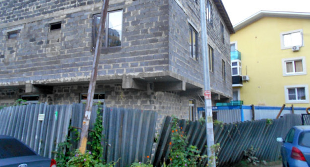 Дом на улице Яблочной подлежащий сносу. Сочи. Фото Светланы Кравченко для "Кавказского узла"