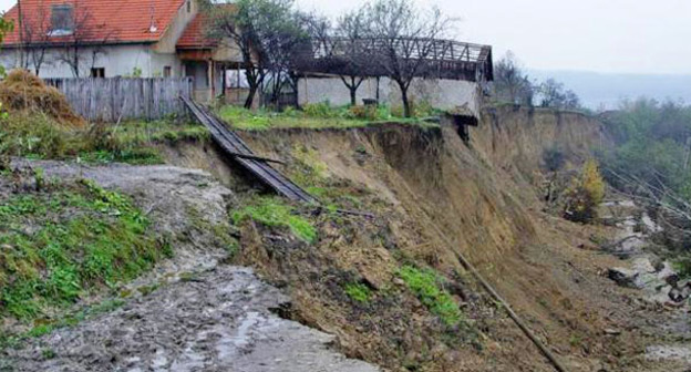 Оползневая зона в Малгобекском районе Ингушетии. Фото http://kavtoday.ru/15261