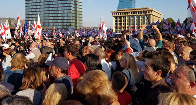 Предвыборная акция партии "Единое национальное движение". Тбилиси, 5 октября 2016 г. Фото: Sputnik/Alexandr Imedashvili