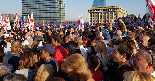 Предвыборная акция партии "Единое национальное движение". Тбилиси, 5 октября 2016 г. Фото: Sputnik/Alexandr Imedashvili