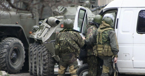 Сотрудники силовых структур. Фото http://www.riadagestan.ru/