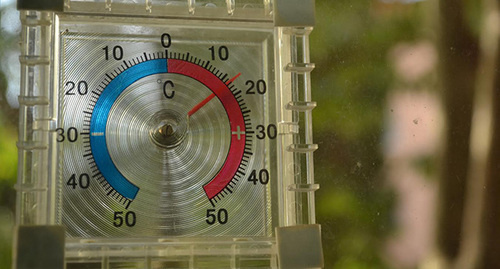 Термометр в квартире. Фото Светланы Кравченко для "Кавказского узла"