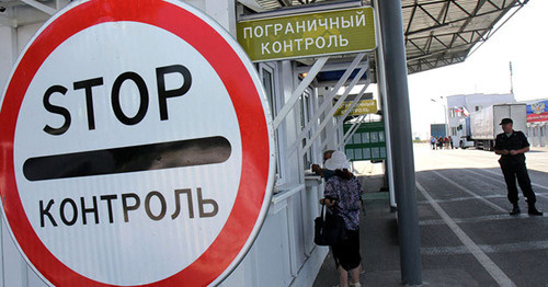 Пункт пропуска на азербайджано-российской границе. Фото: Andrey Iglov http://ru.sputnik.az/
