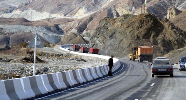 Открытая на границе Хунзахского и Гергебильского районов дорога. Фото: Khunzakh.ru