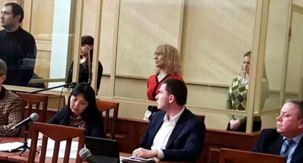 Суд по делу "ростовских амазонок" в Ростовском областном суде. Фото http://bloknot-rostov.ru/news/v-rostove-nachalsya-sud-po-delu-bandy-amazonok-709676