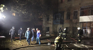 На месте пожара в четырехэтажном нежилом доме в Ростове-на-Дону, 15 ноября 2016 г. Фото: пресс-служба ГУ МВД России по Ростовской области https://61.мвд.рф/news/item/8932713 На месте пожара в четырехэтажном нежилом доме в Ростове-на-Дону, 15 ноября 2016 г. Фото: пресс-служба ГУ МВД России по Ростовской области https://61.мвд.рф/news/item/8932713