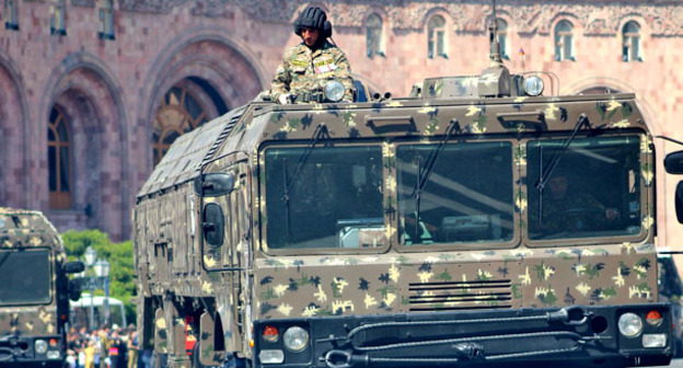 Ракетные комплексы "Искандер". Фото Тиграна Петросяна для "Кавказского узла"