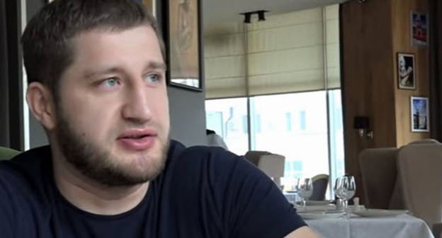 Хаджимурат Аккаев. Кадр из видео пользователя CROSSLIFTING силовое многоборье https://www.youtube.com/watch?v=hpf3N0VlaR4