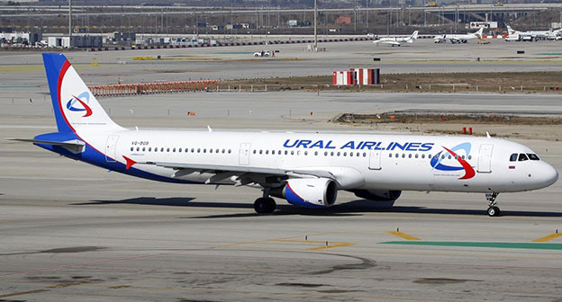 Самолёт компании "Уральские авиалинии" Фото http://www.kavkaz-uzel.eu/articles/293048/