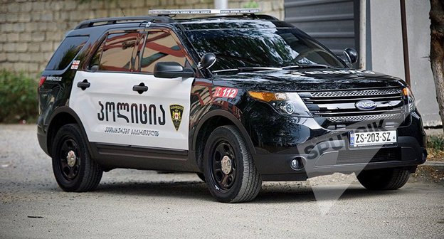 Автомобиль полиции в Грузии Фото © Sputnik / Alexander Imedashvili
http://sputnik-georgia.ru/incidents/20161016/233524249/Ranivshego-transgendera-muzhchinu-zaderzhali-v-Rustavi.html