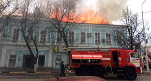 Пожар в поликлиннике Новочеркасска. 29 ноября 2016 г. Фото http://www.donnews.ru/ Пожар в поликлиннике Новочеркасска. 29 ноября 2016 г. Фото http://www.donnews.ru/