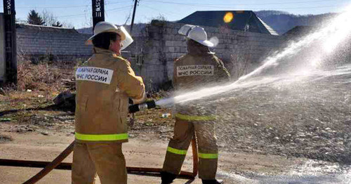 Пожарные. Фото http://kbrria.ru/