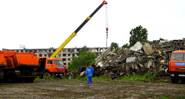 Техника организации "Спецстрой". Чечня, Грозный. Фото: федеральное агентство специального строительства http://www.spetsstroy.ru/