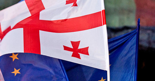 Флаги Грузии и Евросоюза. Фото: Alex Imedashvili, Newsgeorgia