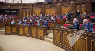 Парламент Армении. Фото © Sputnik/ Asatur Yesayants
http://ru.armeniasputnik.am/politics/20161214/5786517/armyanskaya-oppoziciya-sluchajno-progolosovala-za-proekt-1000-dramov.html