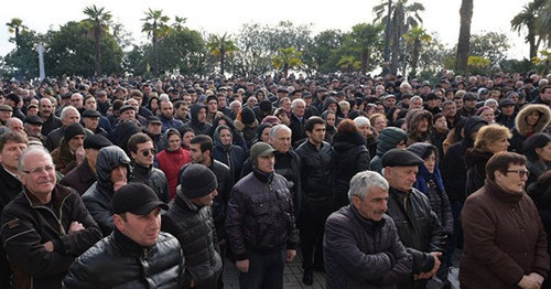 Митинг блока оппозиционных сил. Сухум, 15 декабря 2016 г. Фото: Sputnik/Томас Тхайцук