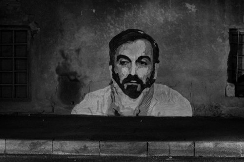 Граффити на Северном проспекте Еревана в поддержку лидера оппозиционного движения «100-летие без режима» Жирайра Сефиляна, Фото https://www.facebook.com/Hakaharvac/ Граффити на Северном проспекте Еревана в поддержку лидера оппозиционного движения «100-летие без режима» Жирайра Сефиляна, Фото https://www.facebook.com/Hakaharvac/