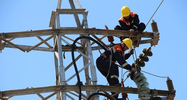 Ремонтные работы на ЛЭП. Фото https://www.facebook.com/jsctelasi/