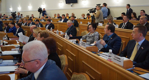 Заседание Астраханской областной думы Фото http://astroblduma.ru/