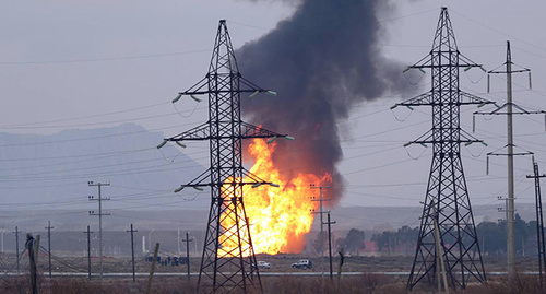 Возгорание на газопроводе в поселке Сангачал близ Баку. Фото Азиза Каримова для "Кавказского узла"