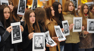 Акция, посвященная памати погибших в Ростове-на-Дону. Фото © Sputnik. Сергей Пивоваров
 http://sputnik-abkhazia.ru/world/20161228/1020151194/tela-13-pogibshix-v-krushenii-tu-154-dostavili-v-moskvu.html
