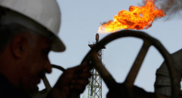 Газовый факел. Фото http://haqqin.az/news/88583