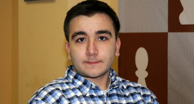 Эльтадж Сафарли. Фото http://chesspro.ru/_events/2011/barskii1_mos.html