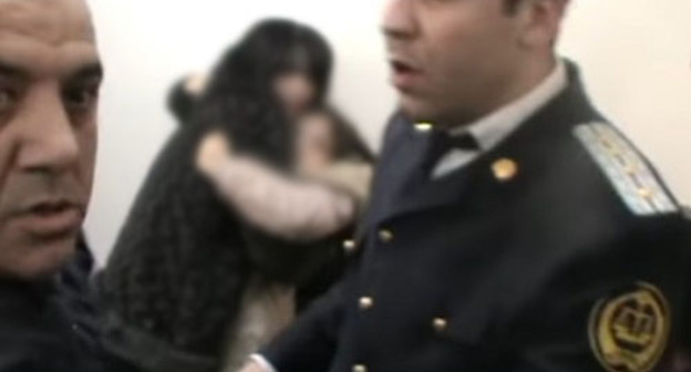 Скриншот видеозаписи, размещенной 5 января в Youtube.