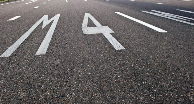 Разметка на трассе М-4 "Дон". Фото http://110km.ru/attachment/67e4d3751fd18b86c7f17ac5fde014600338bfe3/proportional/945x/ax4cYmXPOQg.jpg