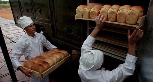 Погрузка хлеба. Фото © Sputnik/ Виталий Аньков
https://ru.armeniasputnik.am/armenia/20150715/161087.html