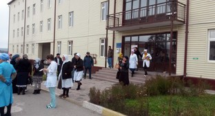 Приемное отделение больницы Ачхой-Мартановского района Чечни Фото http://grozniy.bezformata.ru/listnews/rajonnih-bolnitcah-vedeno-i-achhoj/26268571/ Приемное отделение больницы Ачхой-Мартановского района Чечни Фото http://grozniy.bezformata.ru/listnews/rajonnih-bolnitcah-vedeno-i-achhoj/26268571/