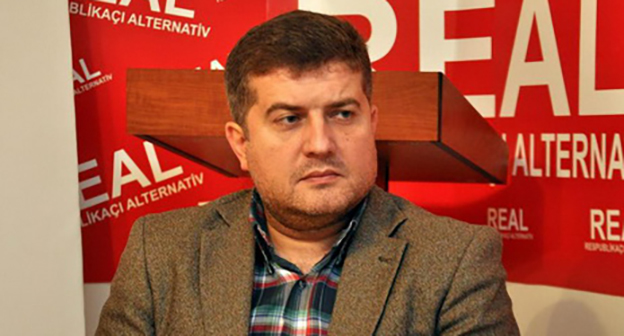 Эркин Гадирли/ Фото http://www.1news.az/politics/20160916060048711.html