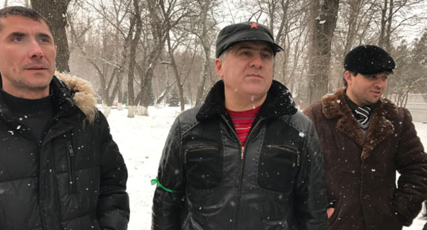Противники строительства музея "Россия - моя история" в парке Ленинского комсомола Махачкалы. 3 февраля 2017 г. Фото Патимат Махмудовой для "Кавказского узла"
